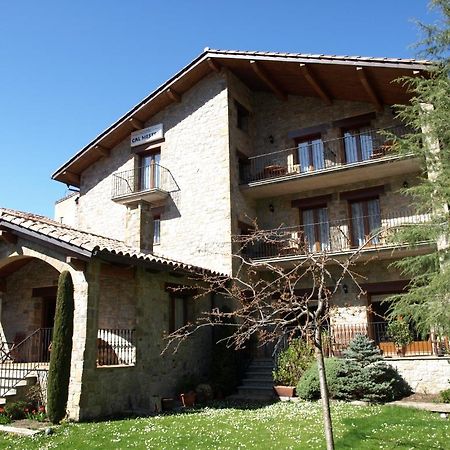 Hostal Cal Mestre Vilallonga de Ter Luaran gambar